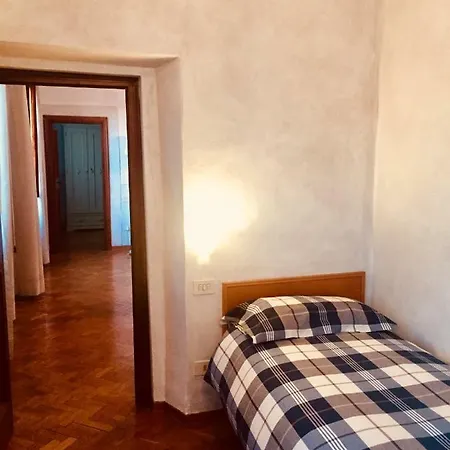 Ferienhaus La Scuola Pozzolatico